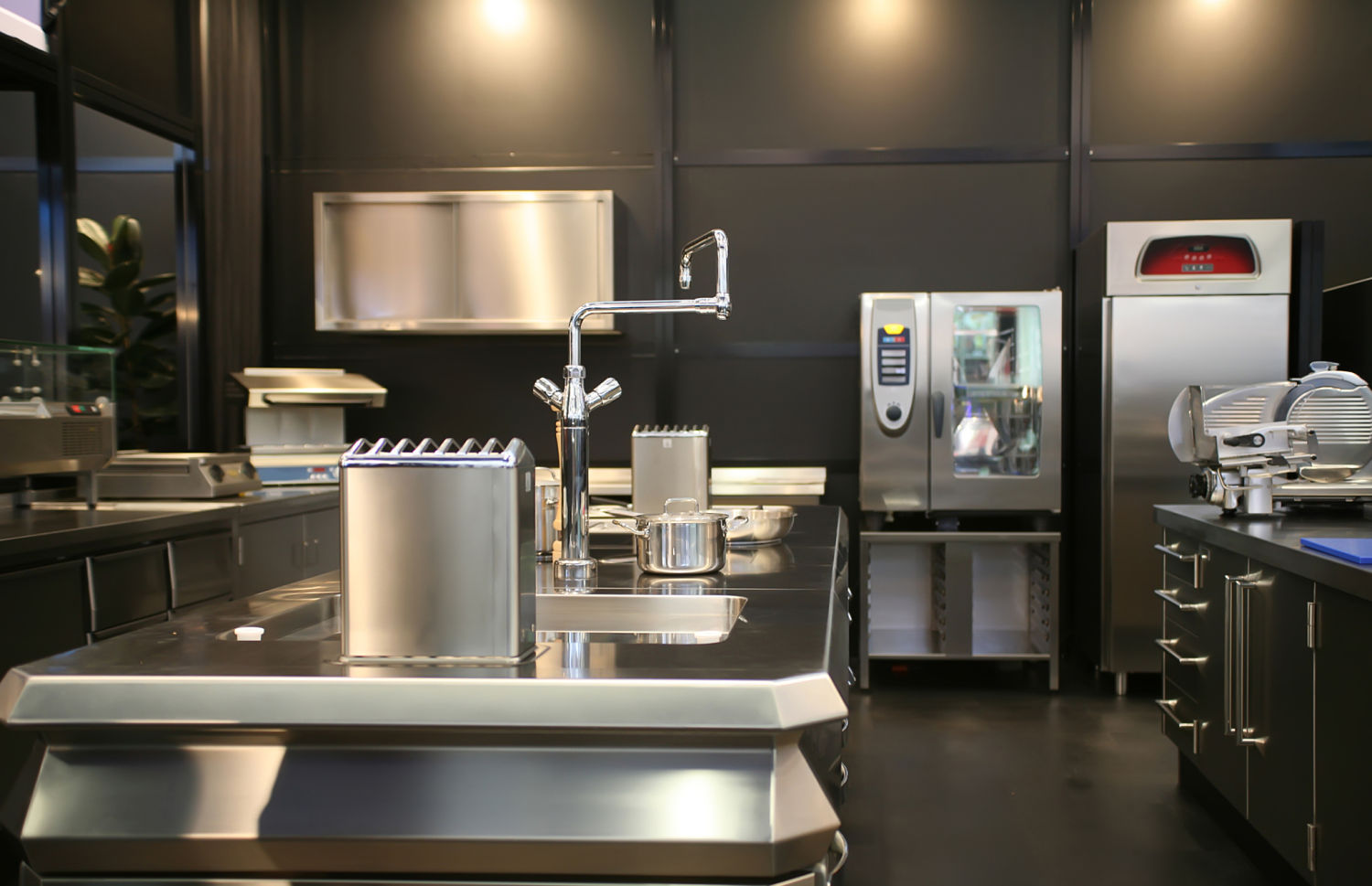 alluring-restaurant-kitchen-equipment-restaurant-equipment-we-images-of-new-in-design-2015-restaurant-kitchen-equipment-list